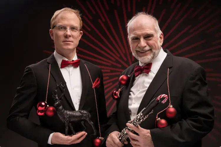 v.r.n.l Klarinettist Helmut Eisel, Pianist Sebastian Voltz