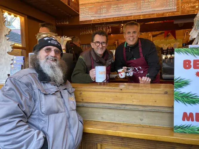 Glühweinverkauf für die Merziger Tafel 