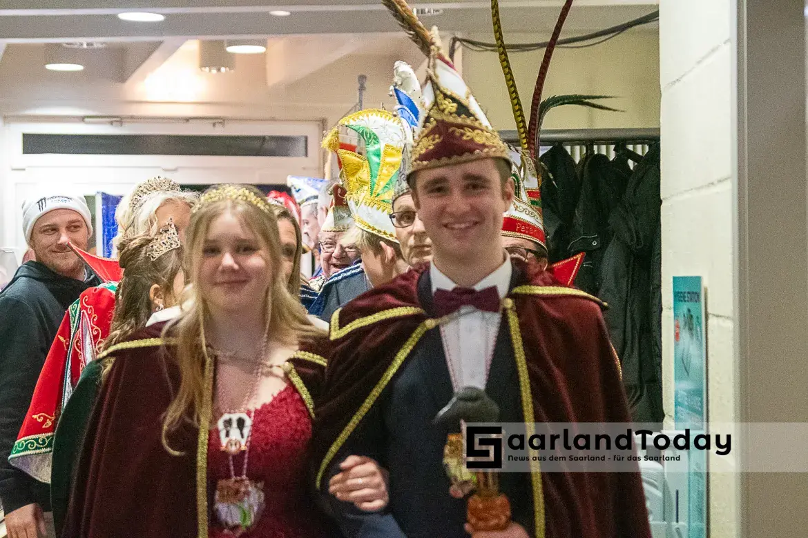 Fotos der Kappensitzung des Karnevalvereins Schwar-Blau die Saarlänner vom 10.01.2024