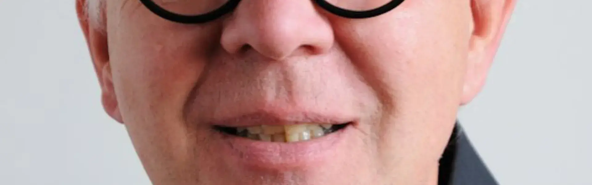 Prof. Dr. Rolf Sachsse